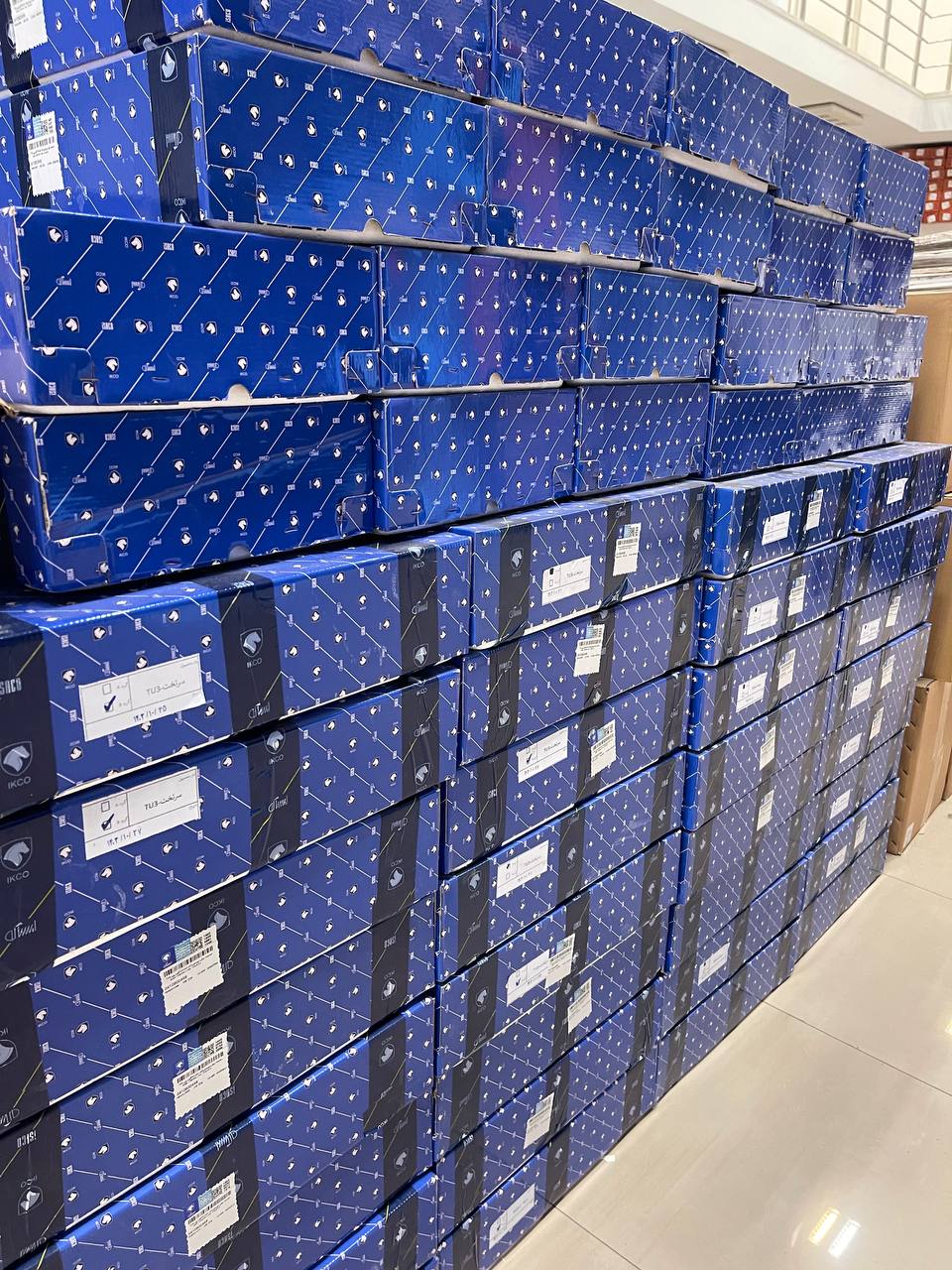 برای اطلاع از موجودیهای مجموعه برای خرید عمده و تکی به کانال روبیکای ما بپیوندید : 